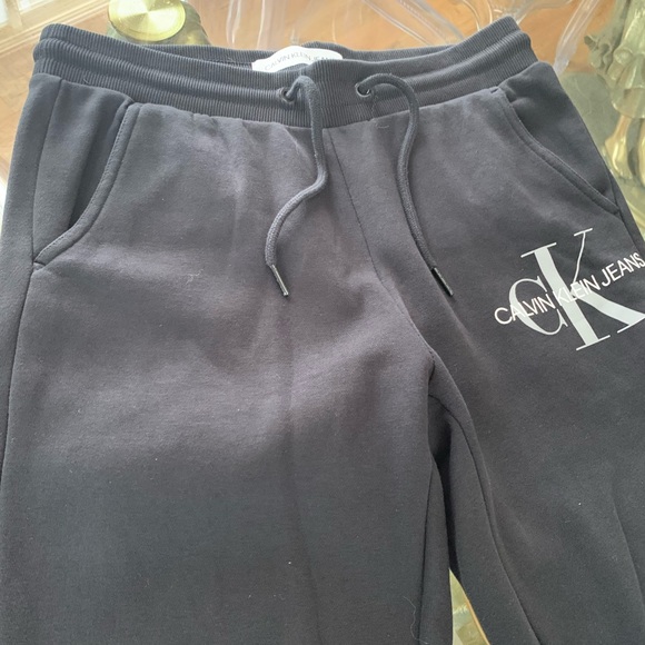 Calvin Klein sweat pants - Picture 3 of 5